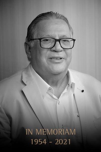 <br />
<b>Warning</b>:  Undefined variable $Titulo in <b>/home/abibadvogados/www/wp-content/themes/gs3/single-advogados.php</b> on line <b>44</b><br />
Marfan Alberto Abib